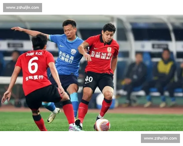 长春VS亚泰赛前深度解析 两队战术对决与关键球员观察 长春VS亚泰赛前深度解析 两队战术对决与关键球员观察